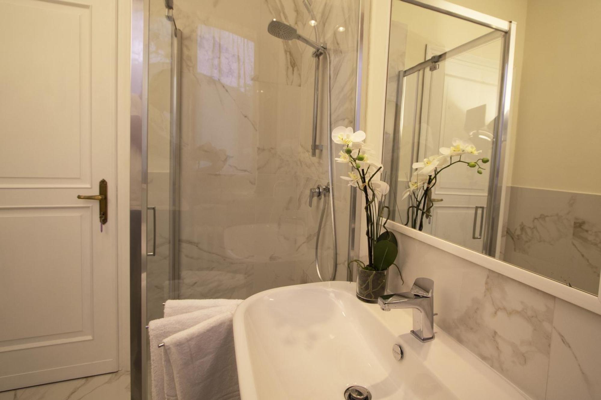 Villamara Luxury Rooms La Spezia Extérieur photo